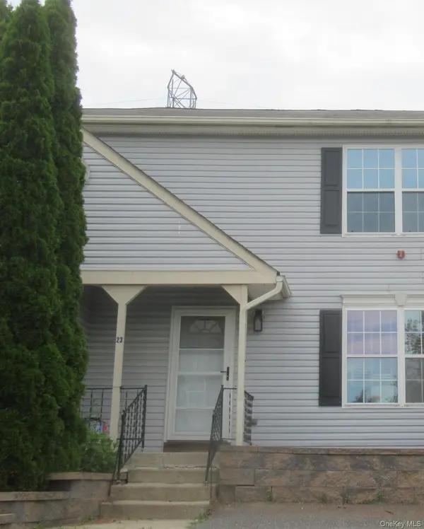 23 Marian CT, Warwick, NY 10990