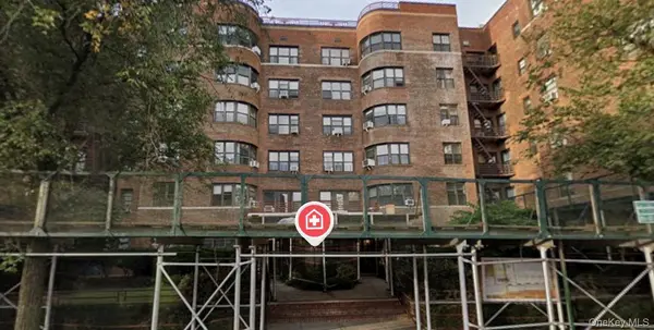 98-120 Queens BLVD, Forest Hills, NY 11375