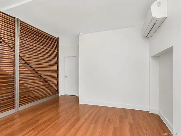 3057 Williamsbridge RD, Bronx, NY 10467