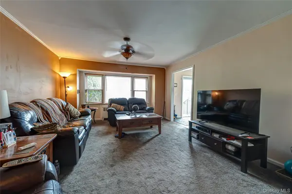 578 Northern Pkwy, Uniondale, NY 11553