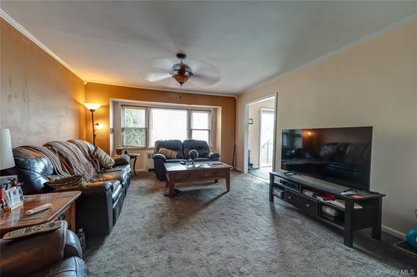 578 Northern Pkwy, Uniondale, NY 11553