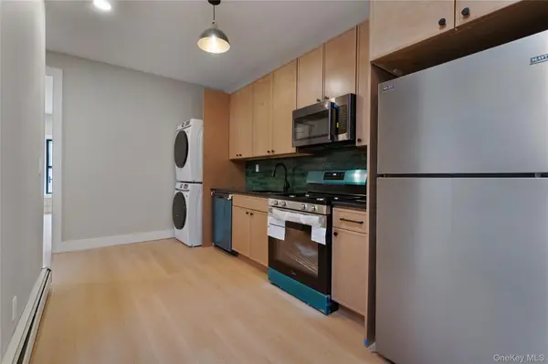 124 Grove ST, Brooklyn, NY 11221