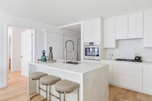140 Boardwalk #809B, Long Beach, NY 11561