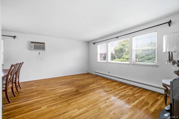 1706 Washington DR, Merrick, NY 11566