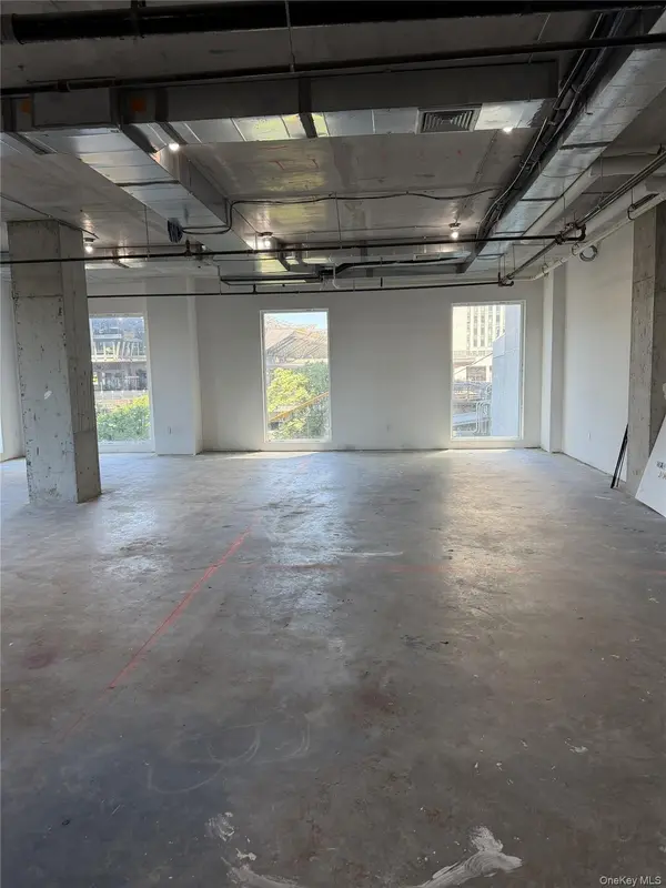 9415 Sutphin BLVD, Jamaica, NY 11435