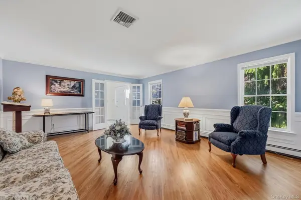 214 W Mombasha RD, Monroe, NY 10950