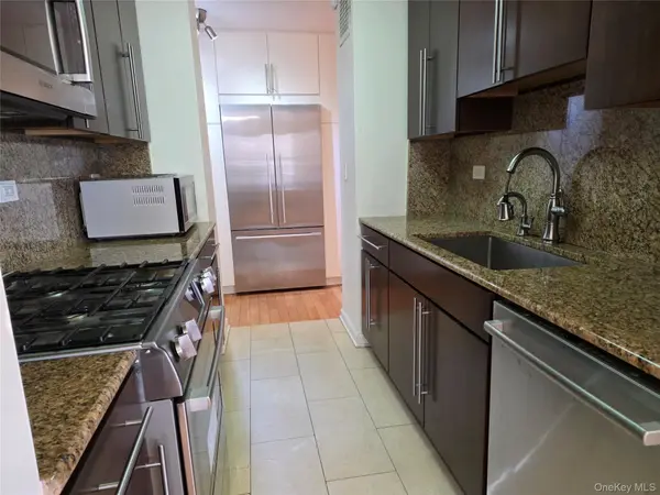 17-85 215 ST #6G, Bayside, NY 11360