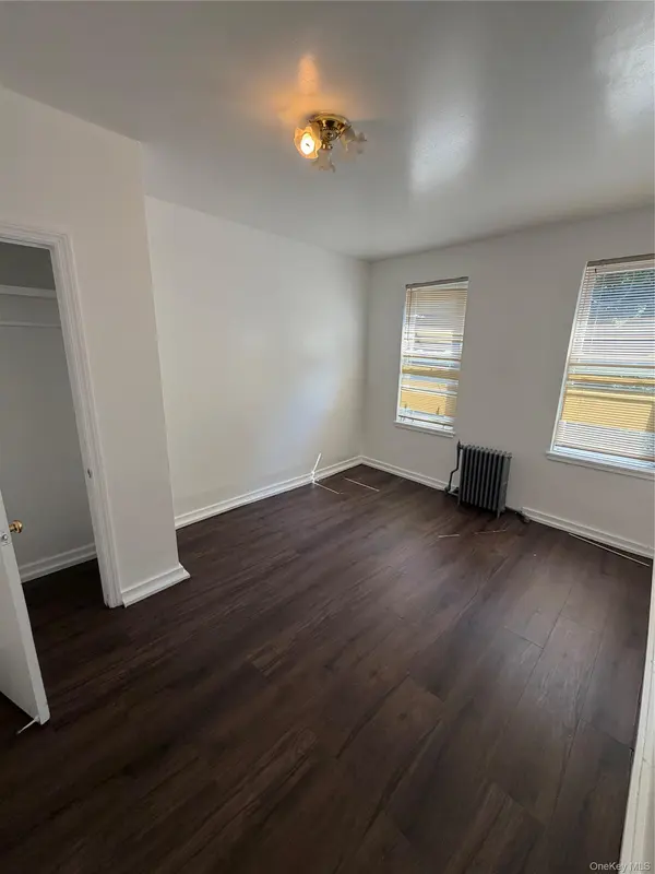 513 Chestnut ST, Brooklyn, NY 11208