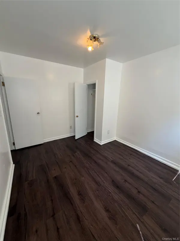 513 Chestnut ST, Brooklyn, NY 11208