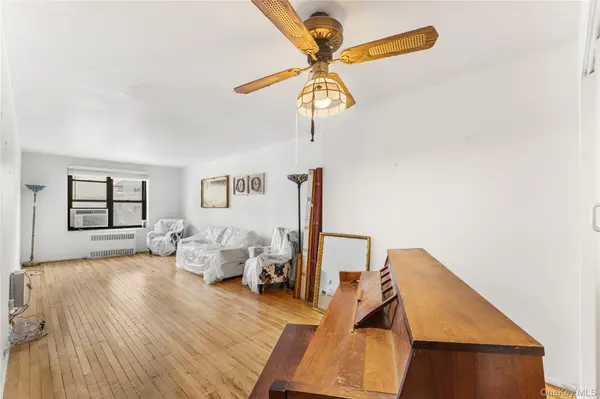 87-40 Francis Lewis BLVD #42B, Queens Village, NY 11427
