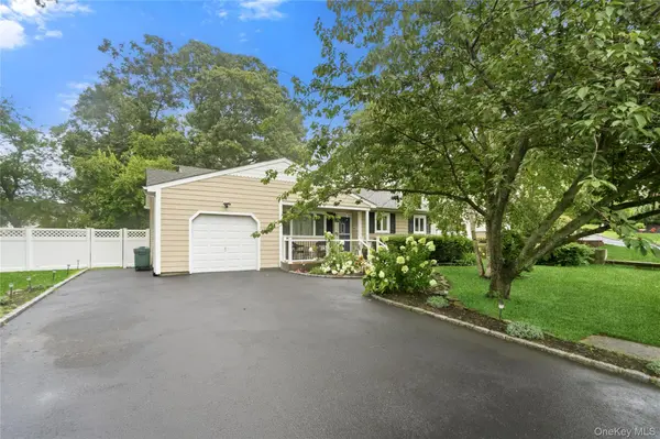 333 Ontario ST, Ronkonkoma, NY 11779