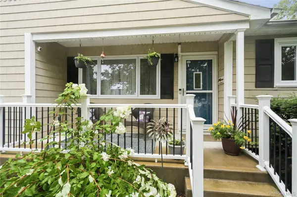 333 Ontario ST, Ronkonkoma, NY 11779