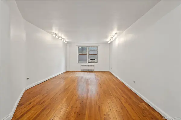67-25 Clyde ST #2G, Forest Hills, NY 11375