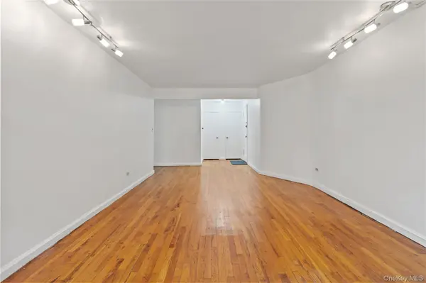 67-25 Clyde ST #2G, Forest Hills, NY 11375