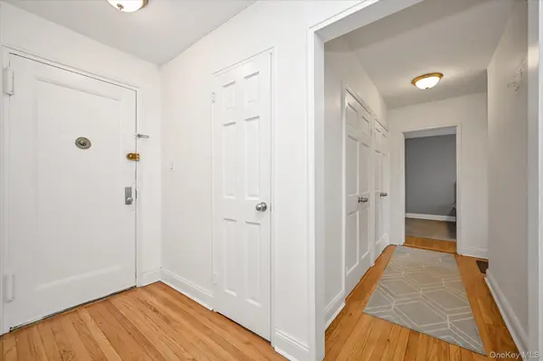 105-30 66th AVE #5D, Forest Hills, NY 11375