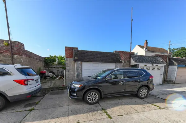 126-12 116th AVE, South Ozone Park, NY 11420
