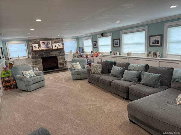 244 Ocean AVE, Massapequa Park, NY 11762