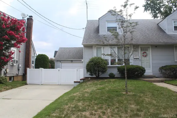 120 N Terrace PL, Valley Stream, NY 11580