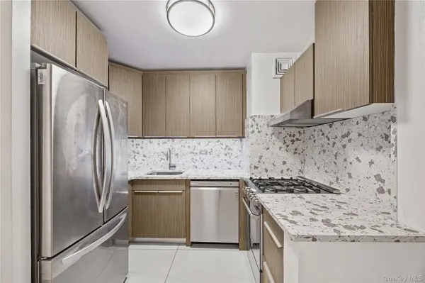 220 Manhattan AVE #2N, New York (manhattan), NY 10025
