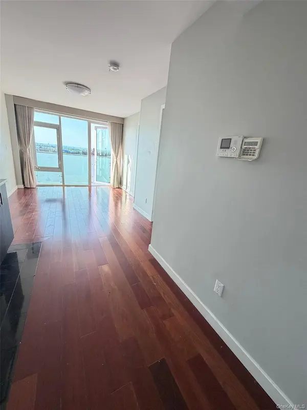 14238 37th AVE #11A, Flushing, NY 11354