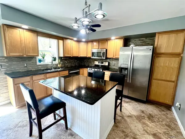 3222 New Prospect RD, Pine Bush, NY 12566