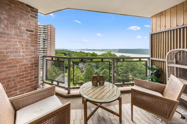 5900 Arlington AVE #10R, Bronx, NY 10471