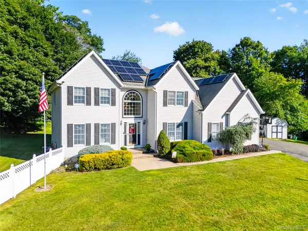 10 Prendergast CT, Garnerville, NY 10923