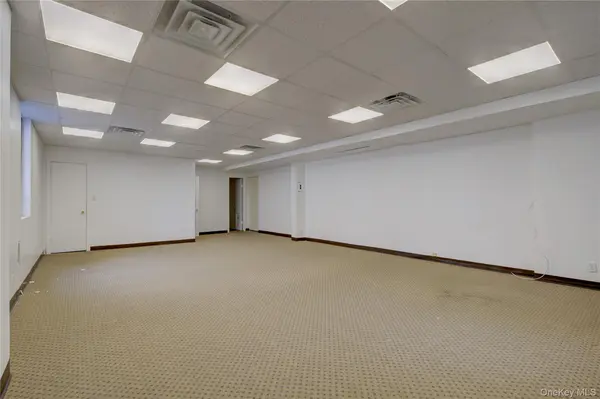 100 W Park AVE #204, Long Beach, NY 11561