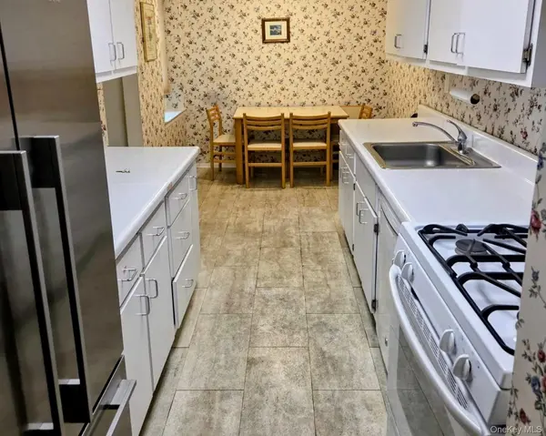 360 Central AVE #415, Lawrence, NY 11559