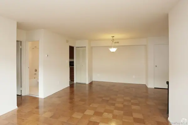 44 Route 25 A #416, Smithtown, NY 11787
