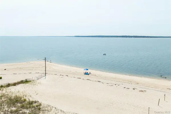 64 S Jamesport AVE, South Jamesport, NY 11970