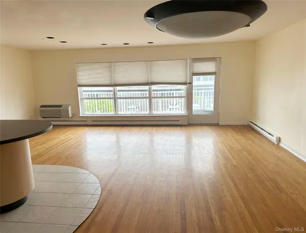 750 Lido BLVD #24b upper, Lido Beach, NY 11561