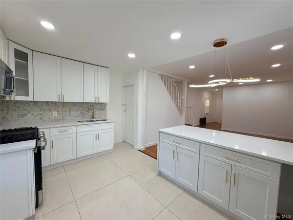 16414 81st AVE, Fresh Meadows, NY 11432