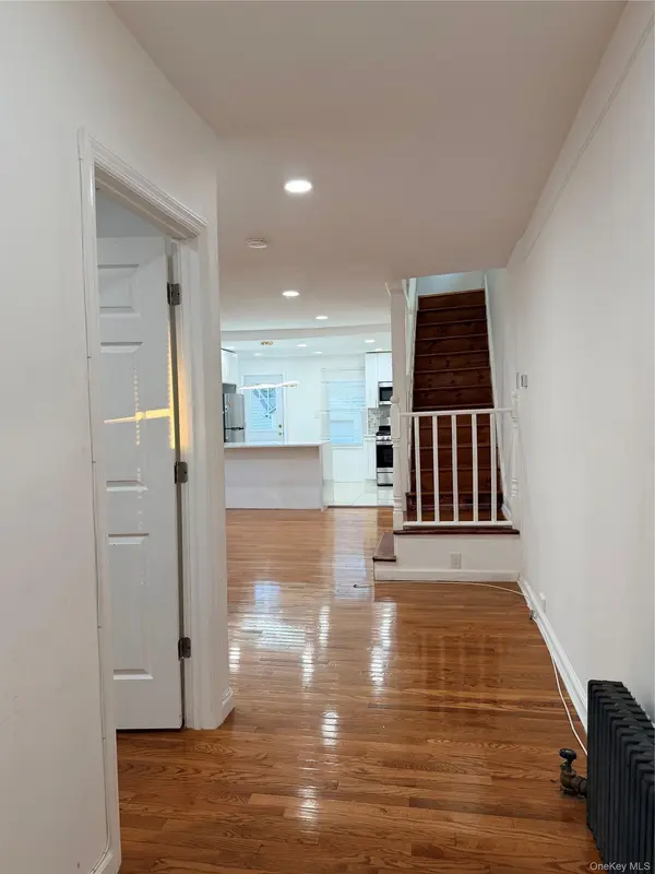 16414 81st AVE, Fresh Meadows, NY 11432