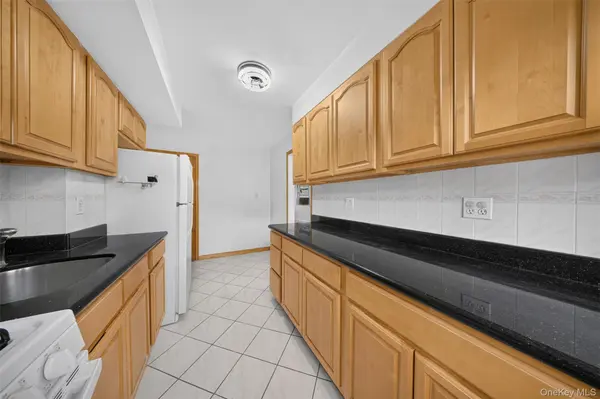 150-16 78th AVE, Flushing, NY 11367