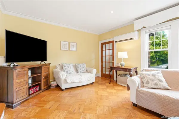 85-26 67th RD, Rego Park, NY 11374