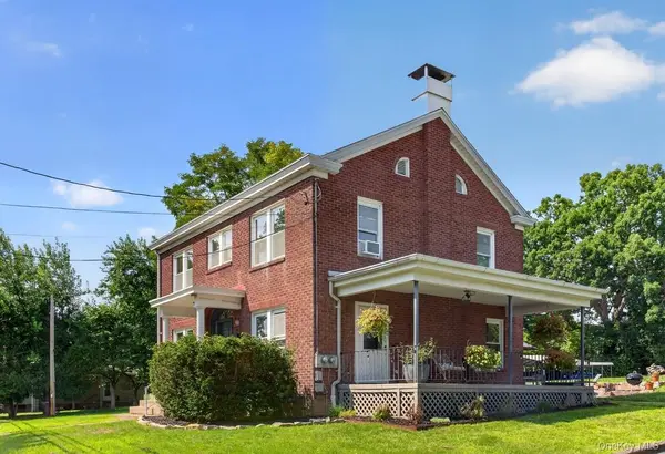 36 W Center ST, Beacon, NY 12508