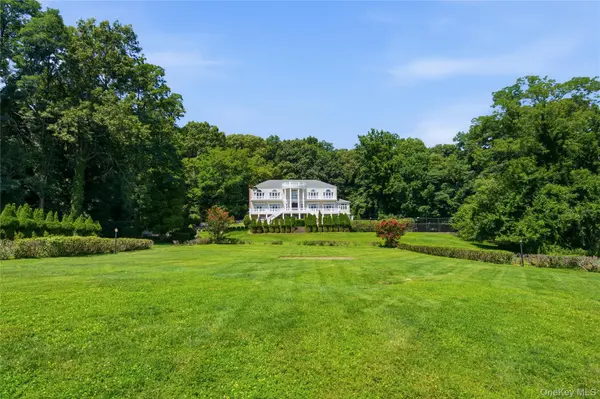 1007 W Shore RD, Mill Neck, NY 11765