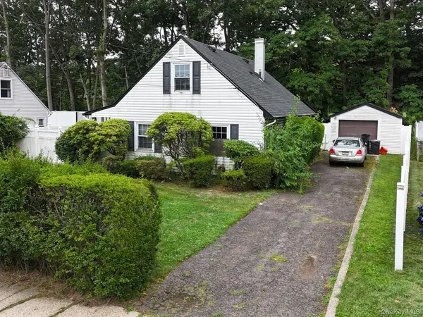 734 Nightingale RD, West Hempstead, NY 11552