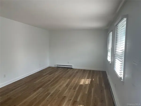 43 Brushy Neck LN #13, Westhampton, NY 11977