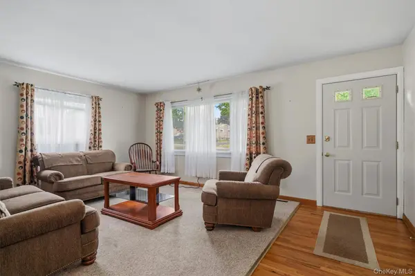 21 Keystone PARK, Middletown, NY 10940