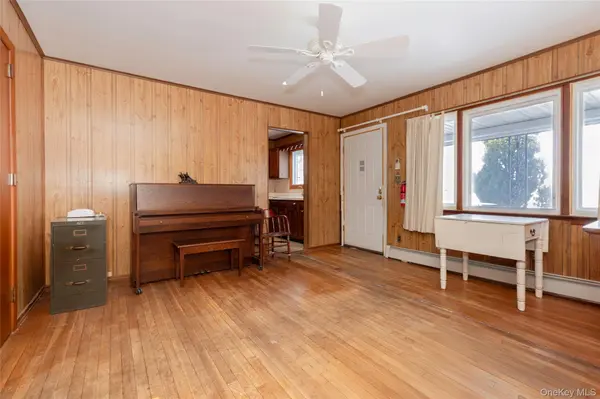 178 Beach ST, Bronx, NY 10464