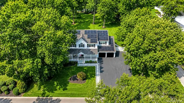 11 Oliver ST, Port Jefferson Station, NY 11776