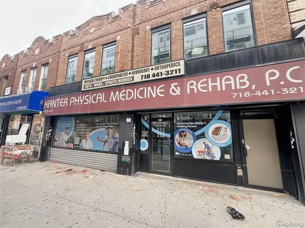 105-09 Jamaica AVE, Richmond Hill, NY 11418