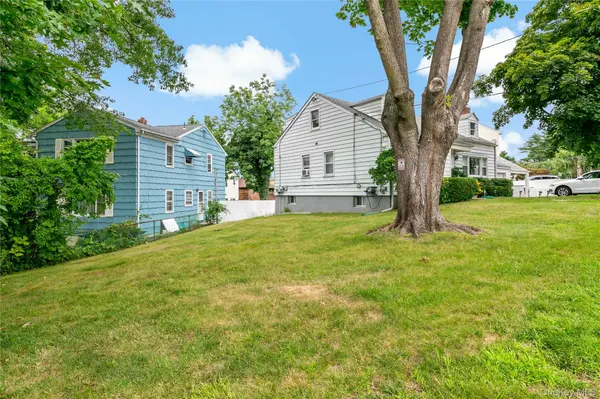 12 Westview AVE, Rye Brook, NY 10573