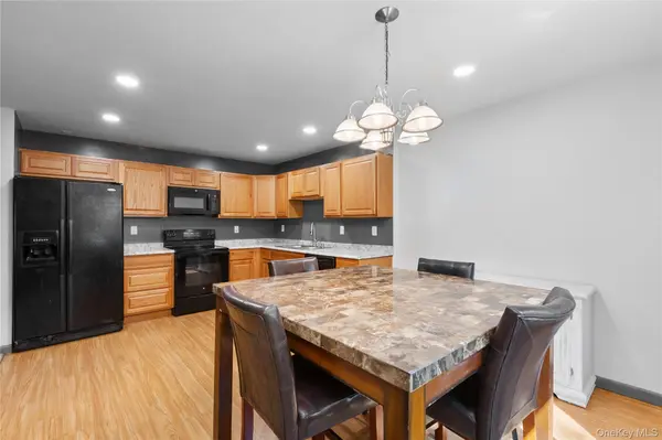 23 Scarborough LN #A, Wappingers Falls, NY 12590