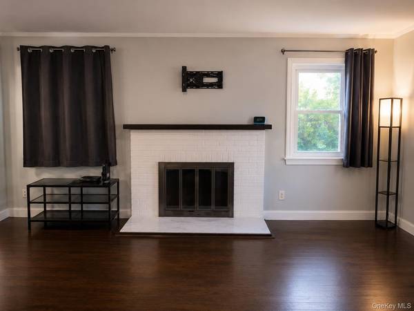 187 Perry ST, Hempstead, NY 11550