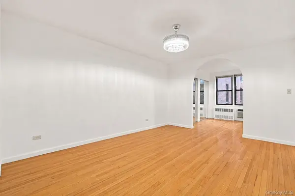 665 Thwaites PL #3A, Bronx, NY 10467