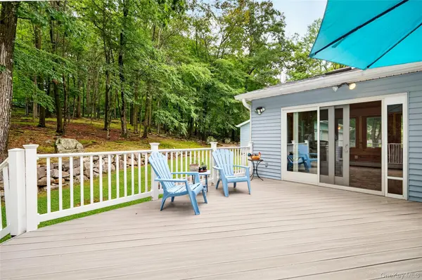 87 Mott Farm RD, Tomkins Cove, NY 10986
