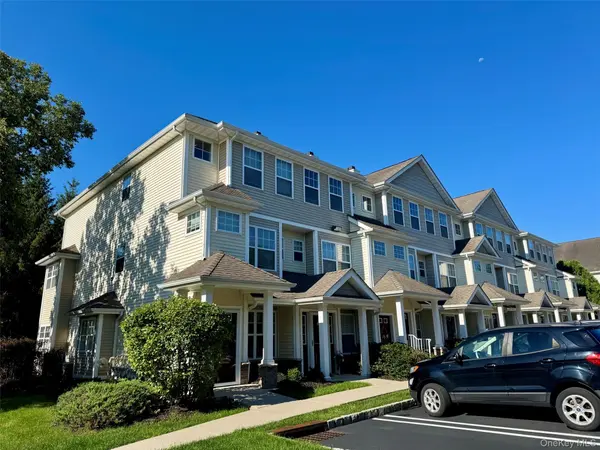 25 Fairways DR #5, Middletown, NY 10940
